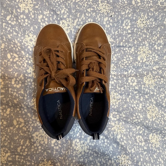 Nautica Boy’s Brown Lace-Up Sneakers - Picture 7 of 7
